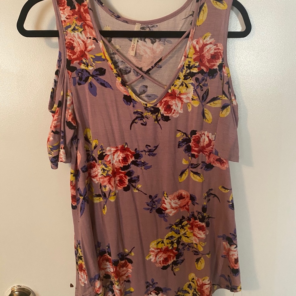 Floral flowy top